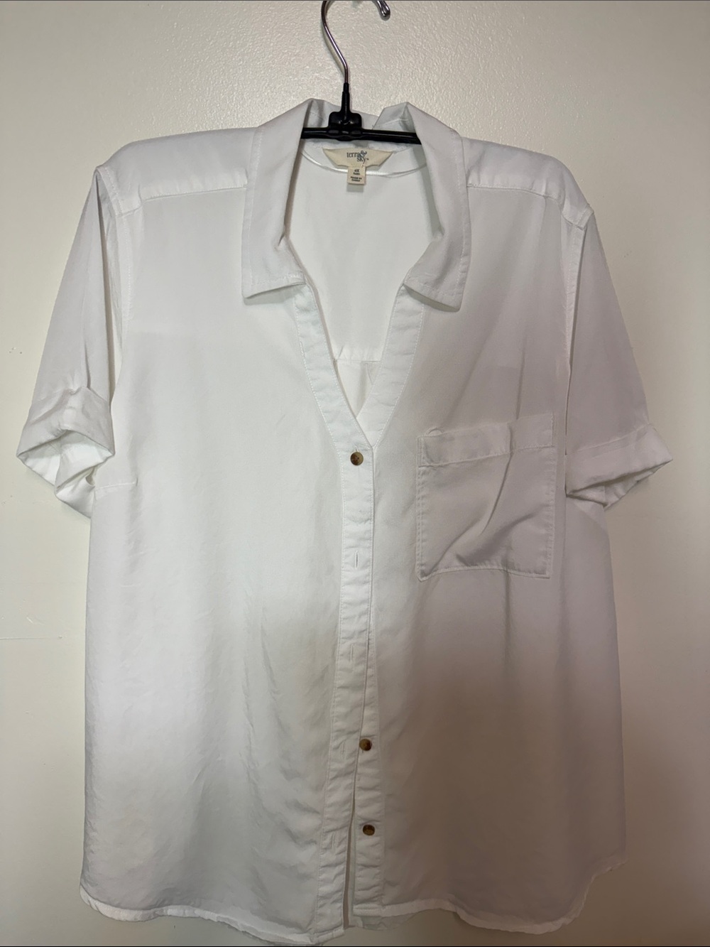 Terra & Sky White Short-Sleeve Casual Button-Down Shirt